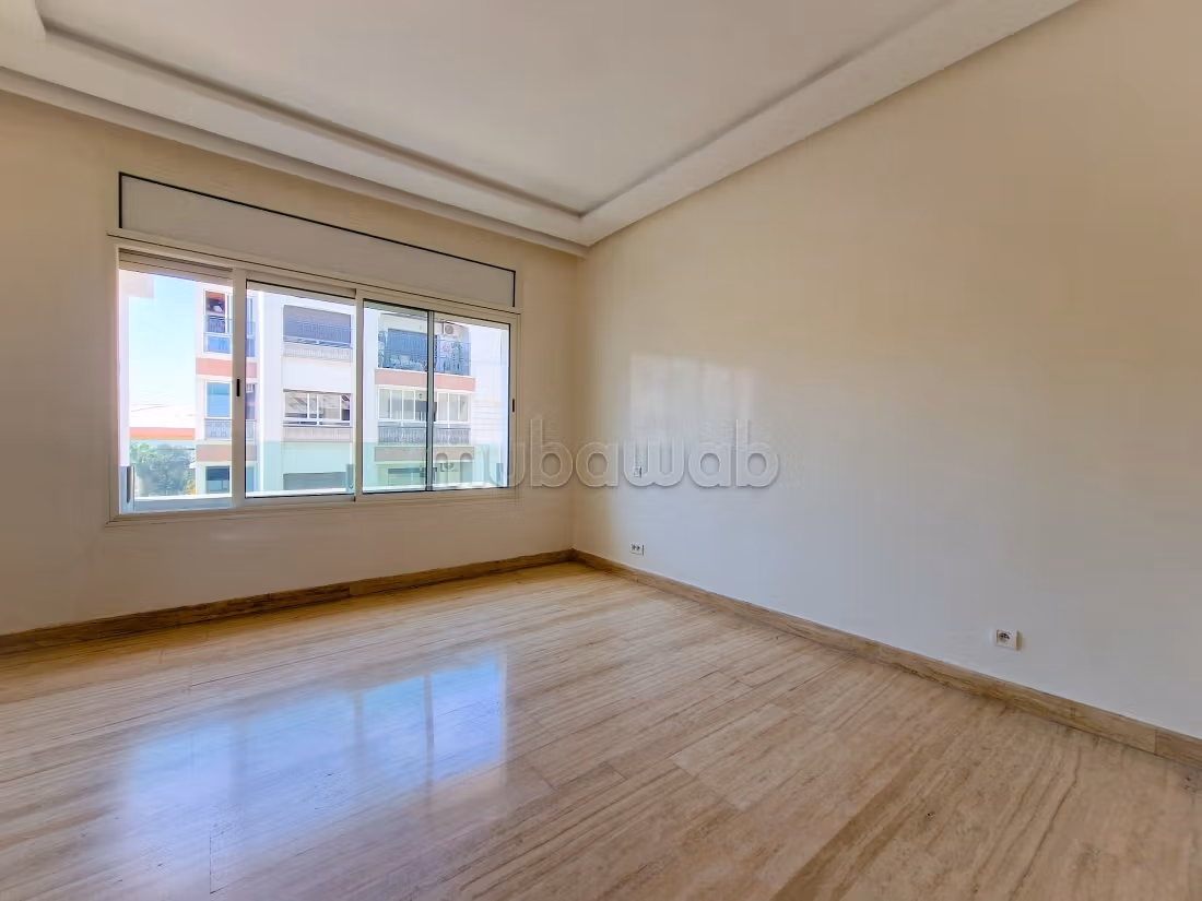 Maarif Extension 3 empty sunny bedrooms