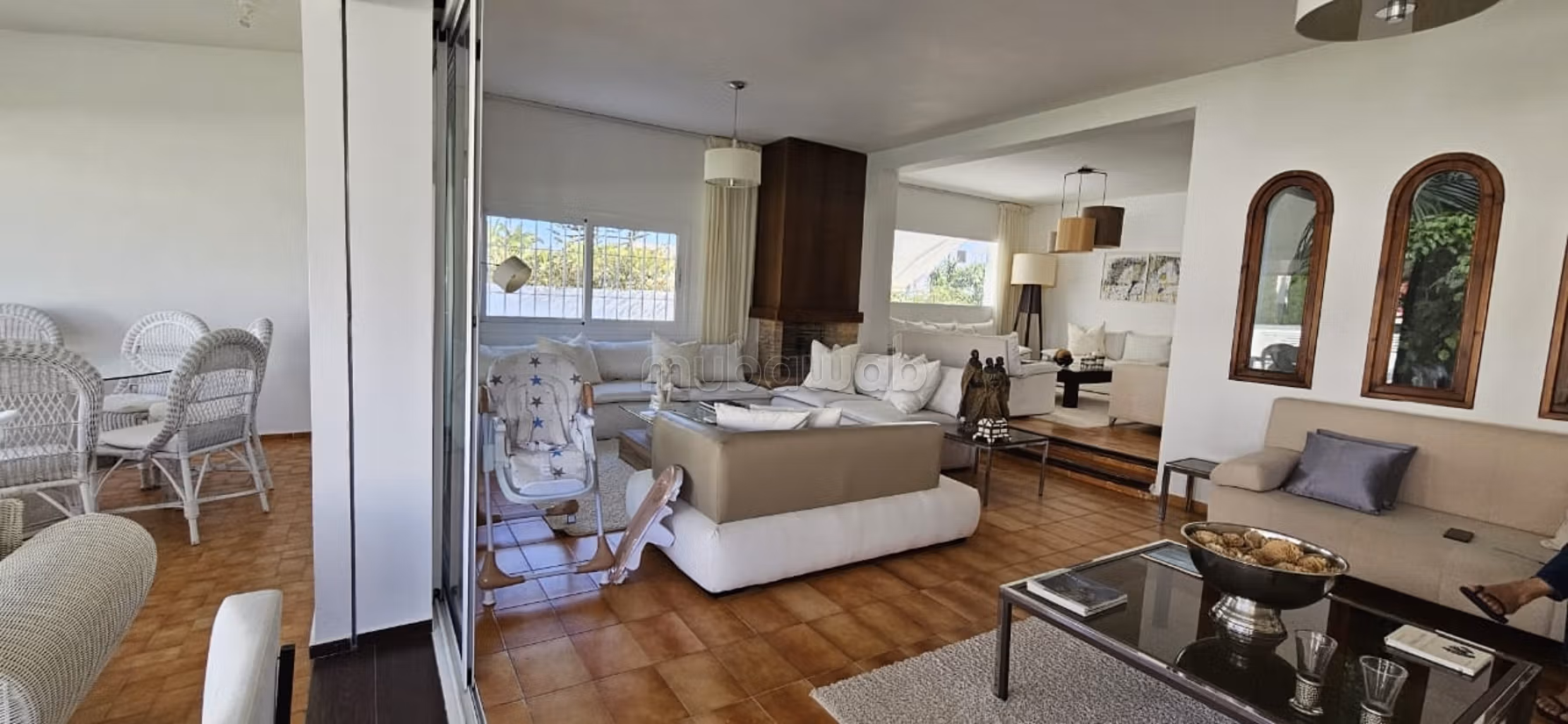 Villa's en luxe woningen kopen. 3 Slaapkamers. Gemeubileerd