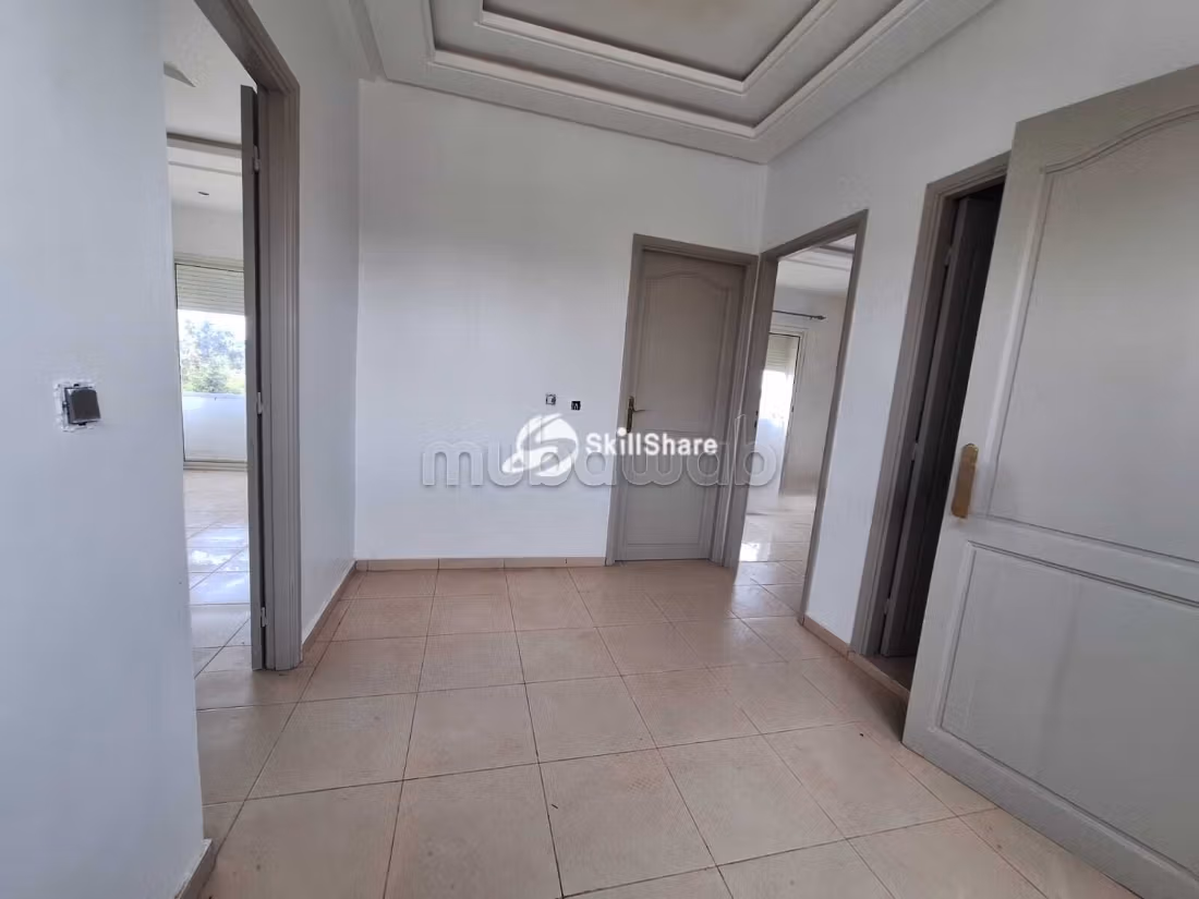 Villa avec piscine sur terrain 1000 m²