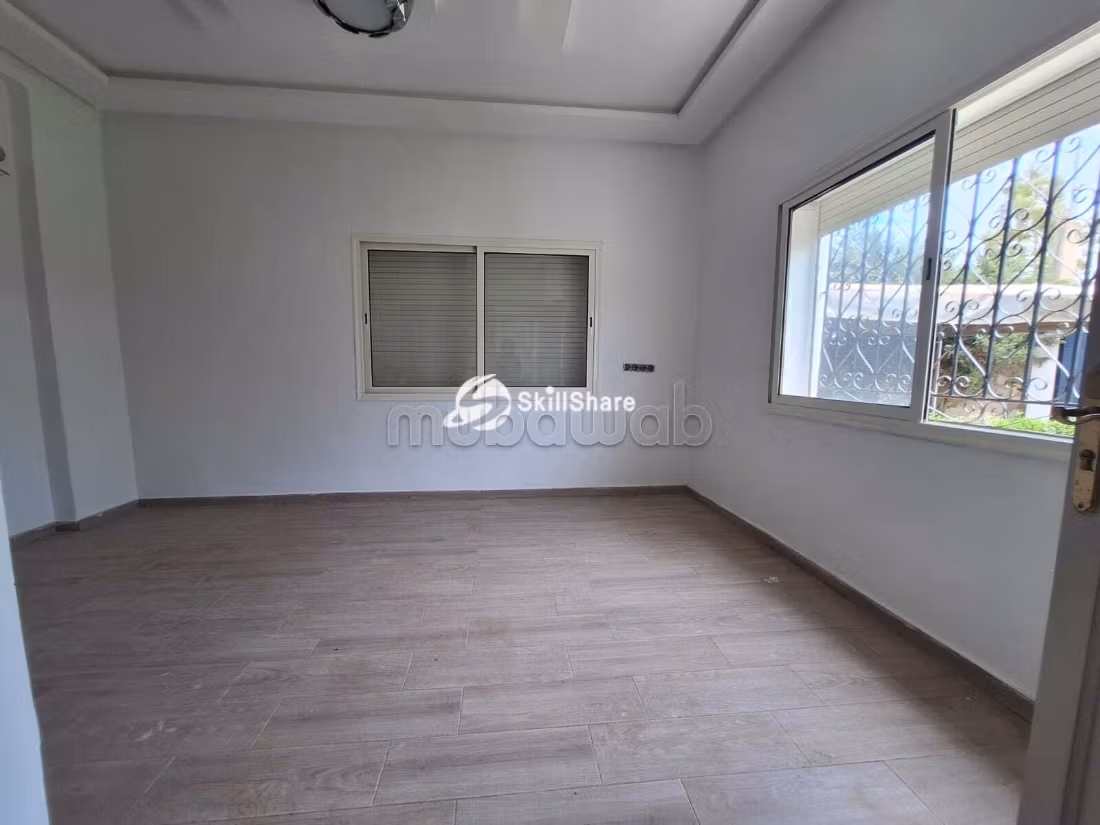 Villa avec piscine sur terrain 1000 m²