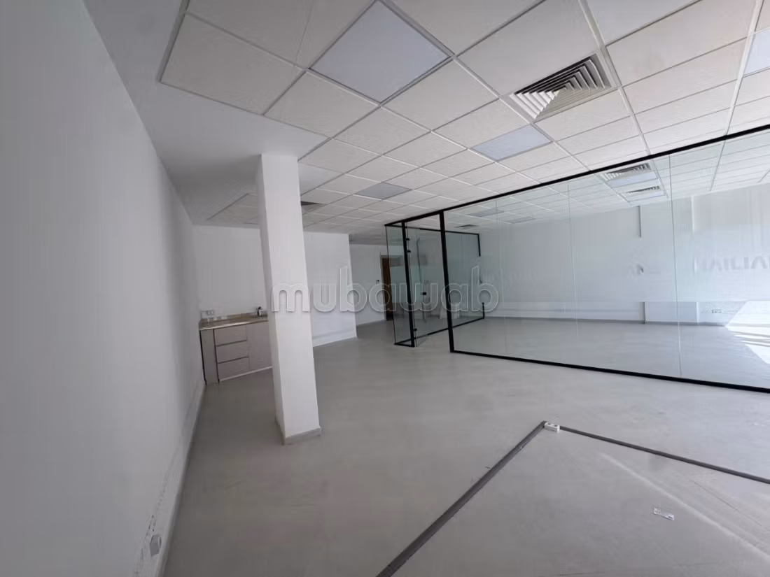 Bureau d'exception 83m² QUARTIER ADMINISTRATIF
