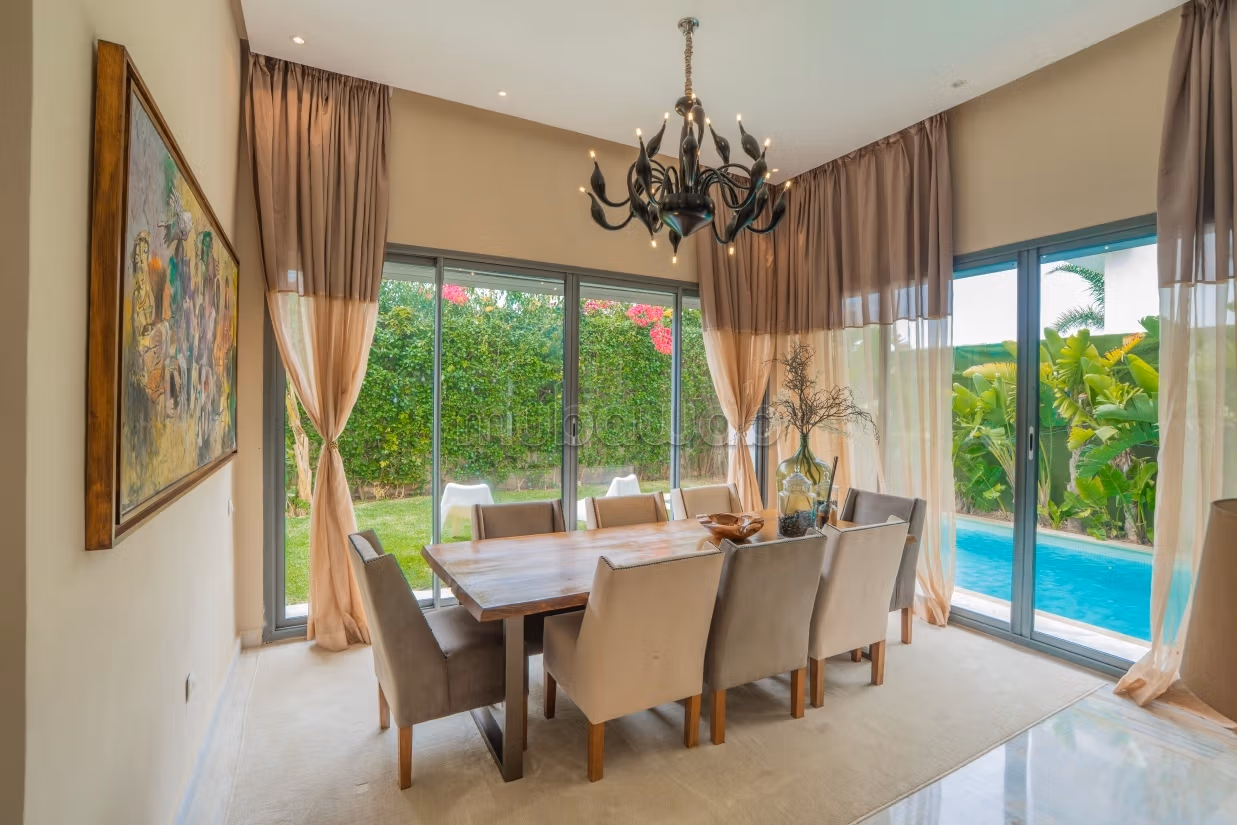 Luxe villa aan het einde van de strook op Dar Bouazza