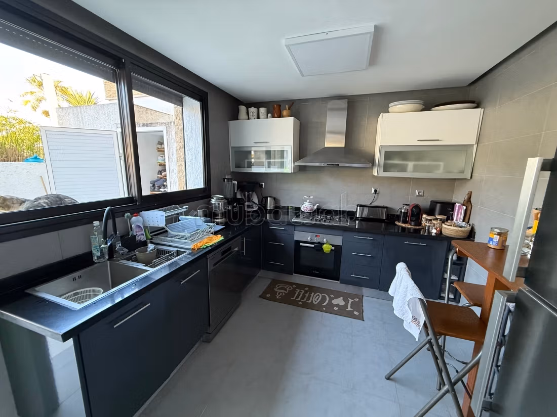 Vente d’une superbe villa sur plage des nations
