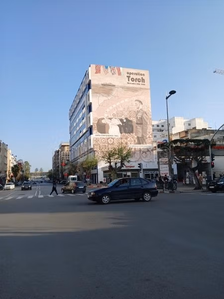 Local commercial à l'achat à Anfa Supérieur. Surface totale 230 m². Service de concierge et climatisation