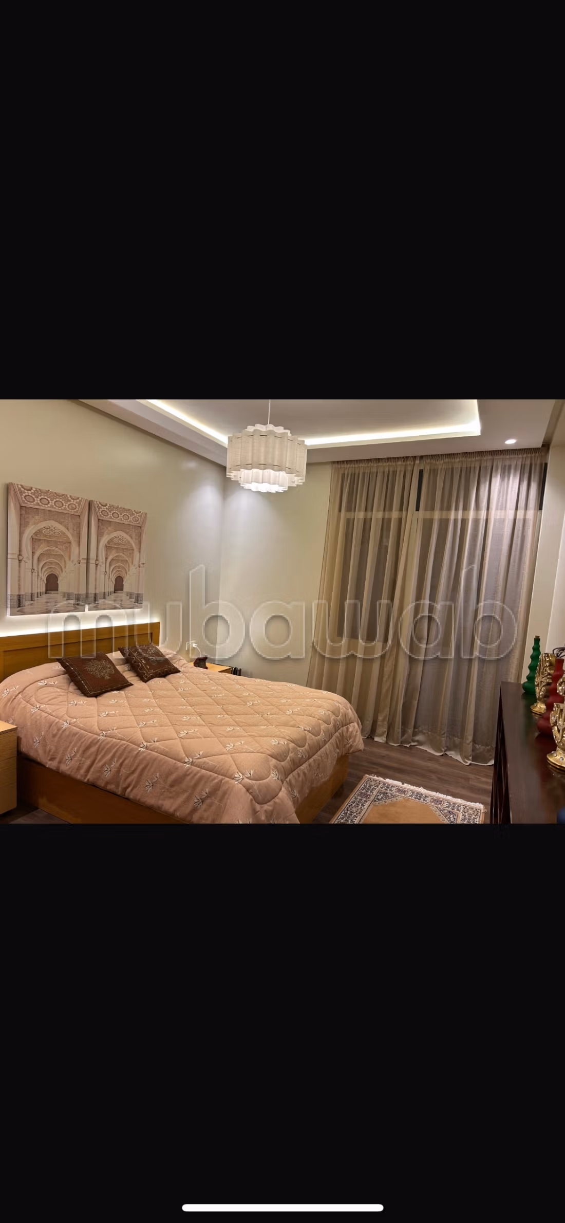 Alquila este piso en boulevard 
Pequeña superficie 80 m². Está amueblado con buen gusto