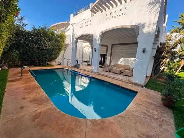 In Dar Bouaaza - FOR SALE - Semi-detached villa, next to mrissa 4 bedrooms - Secure and safe residence