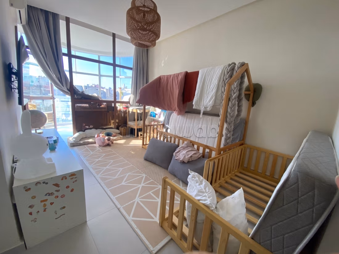 Mixed-use apartment on Bd d'Anfa