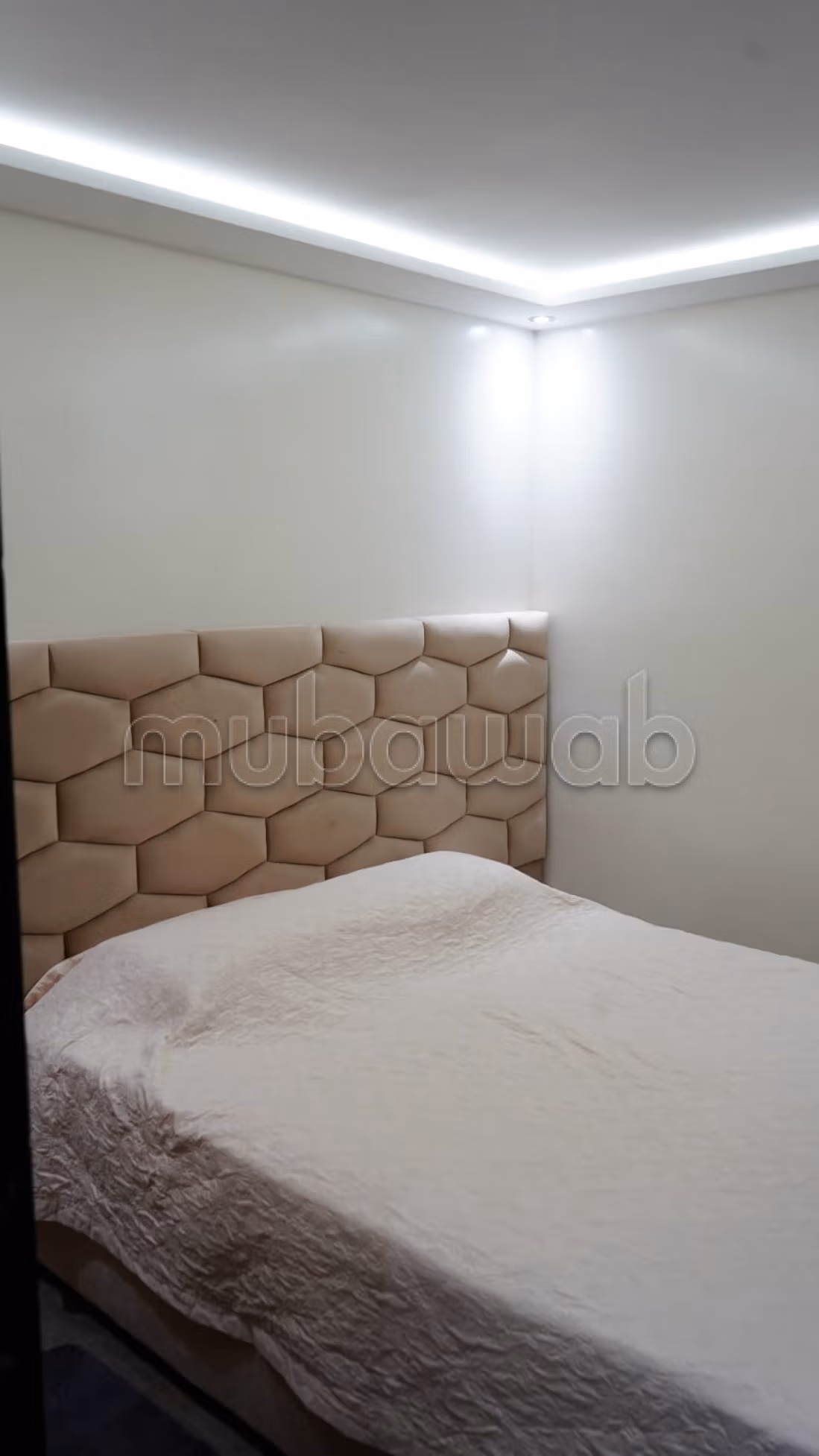 Bel appartement à vendre à Les Hôpitaux.
Surface de 180 m² — 3