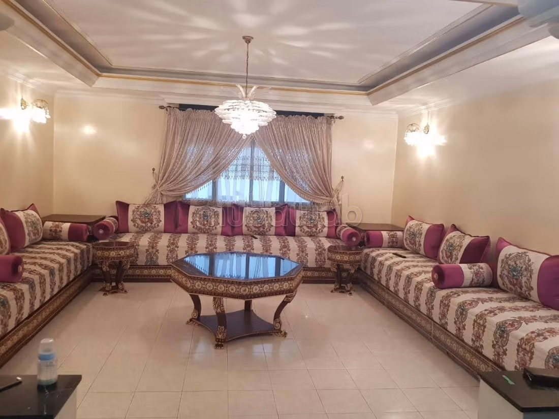 Très bel appartement en location en Centre. 1 Pièce. Bien meublé
