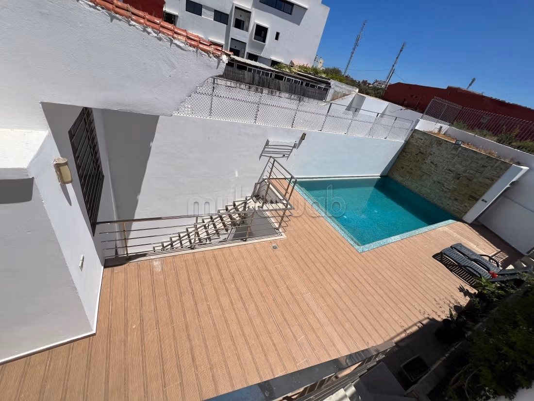 Stunning furnished villa for rent in Dar Bouazza. 3 beautiful bedrooms