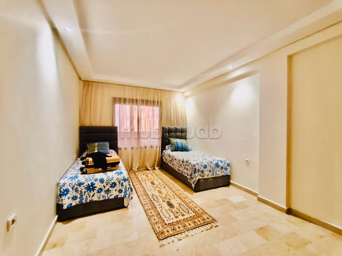 Apartment for rent in Guéliz. Large area 106 m². Cellar