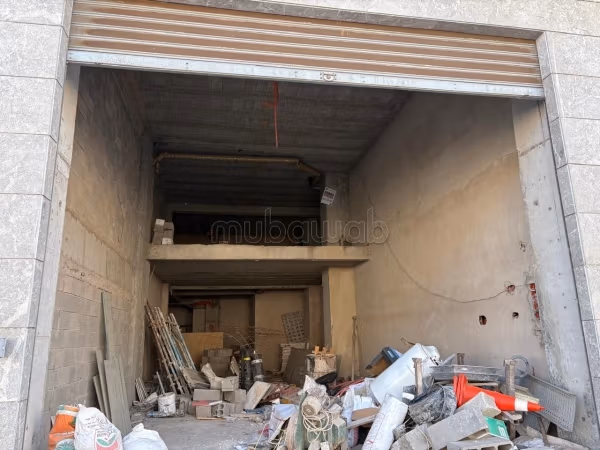 Vend local commercial à Belvédère.
Surface totale 115 m².
Résidence sécurisée