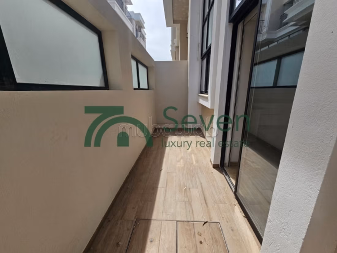 S3 Duplex with pool in Marsa