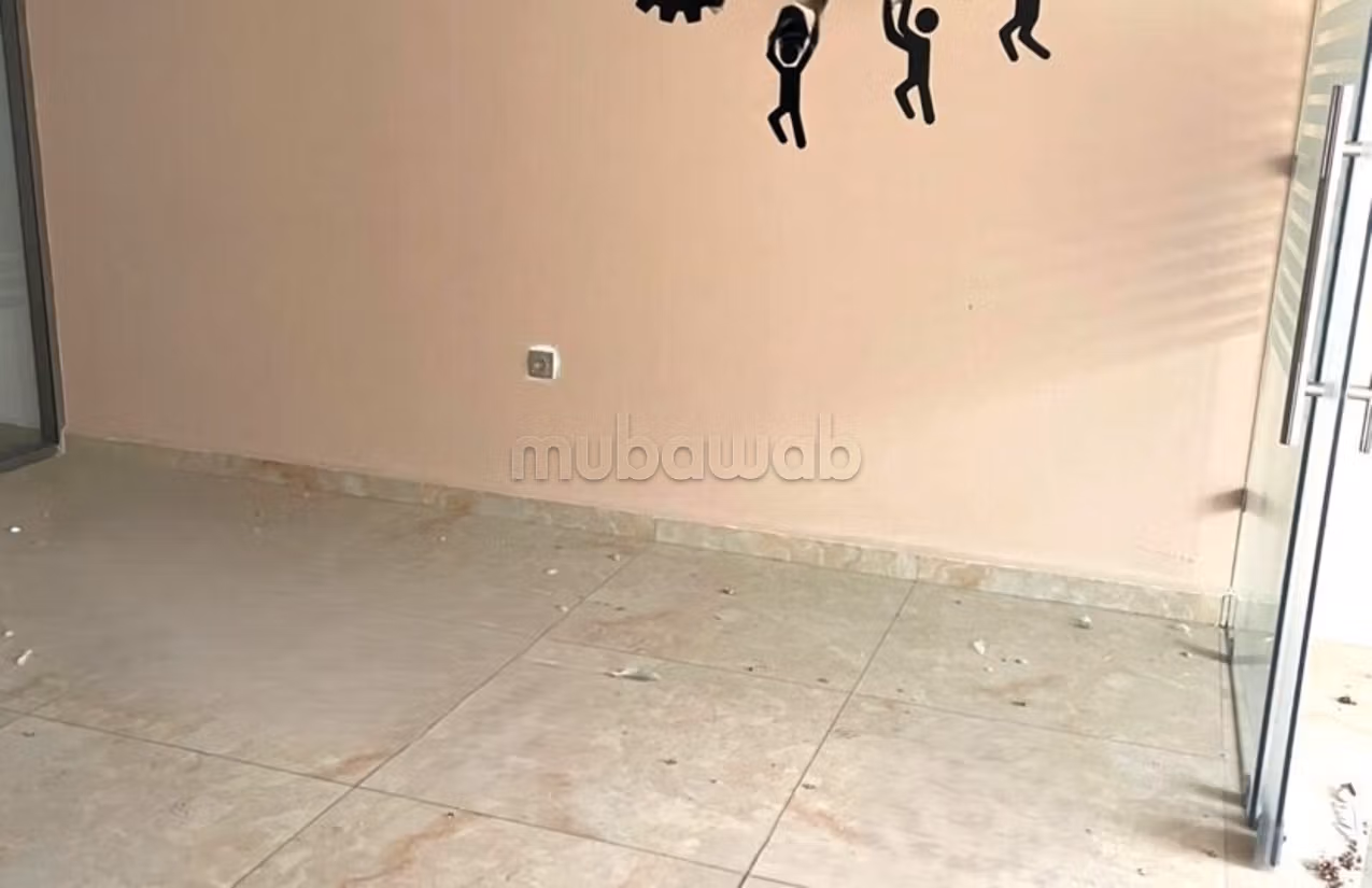 In affitto ufficio superficie 75 m² – centro città via Fes
