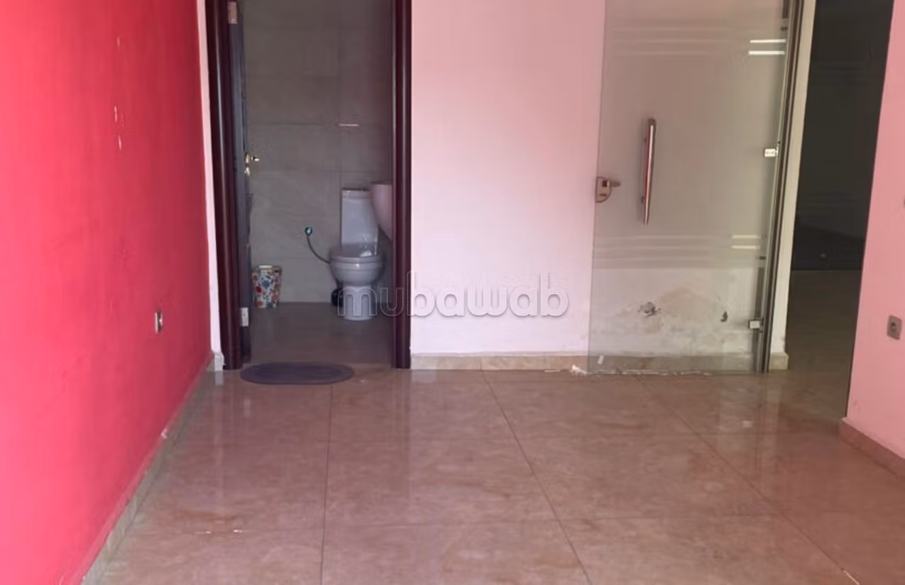 In affitto ufficio superficie 75 m² – centro città via Fes