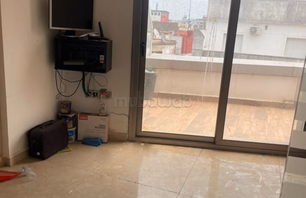 In affitto ufficio superficie 75 m² – centro città via Fes