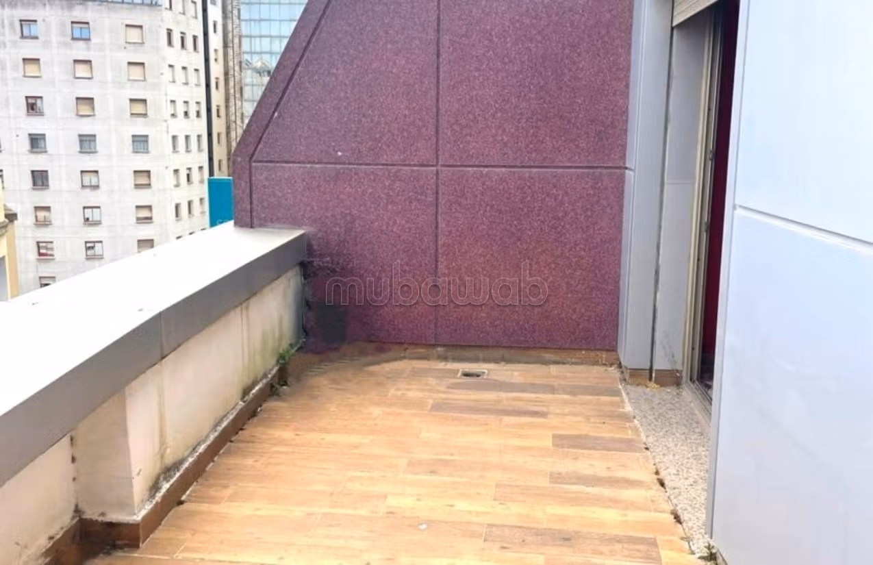 In affitto ufficio superficie 75 m² – centro città via Fes