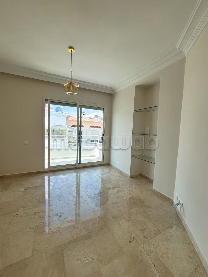 Appartement 200 m² lumineux avec terrasse — 2