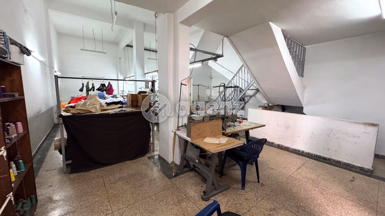 Local Industriel à vendre 215 m² Hay Chrifa Casablanca