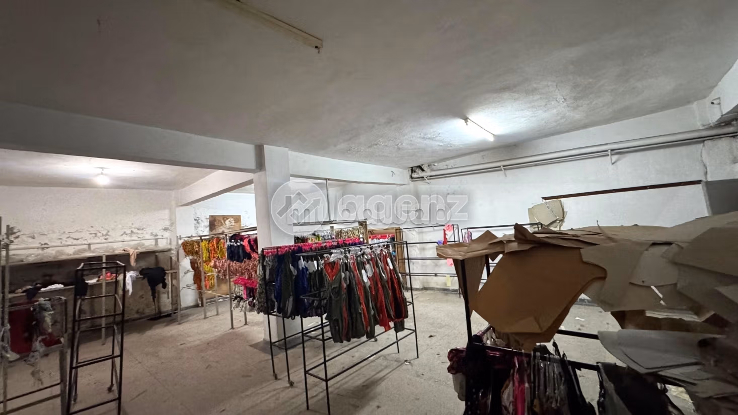 Local Industriel à vendre 215 m² Hay Chrifa Casablanca