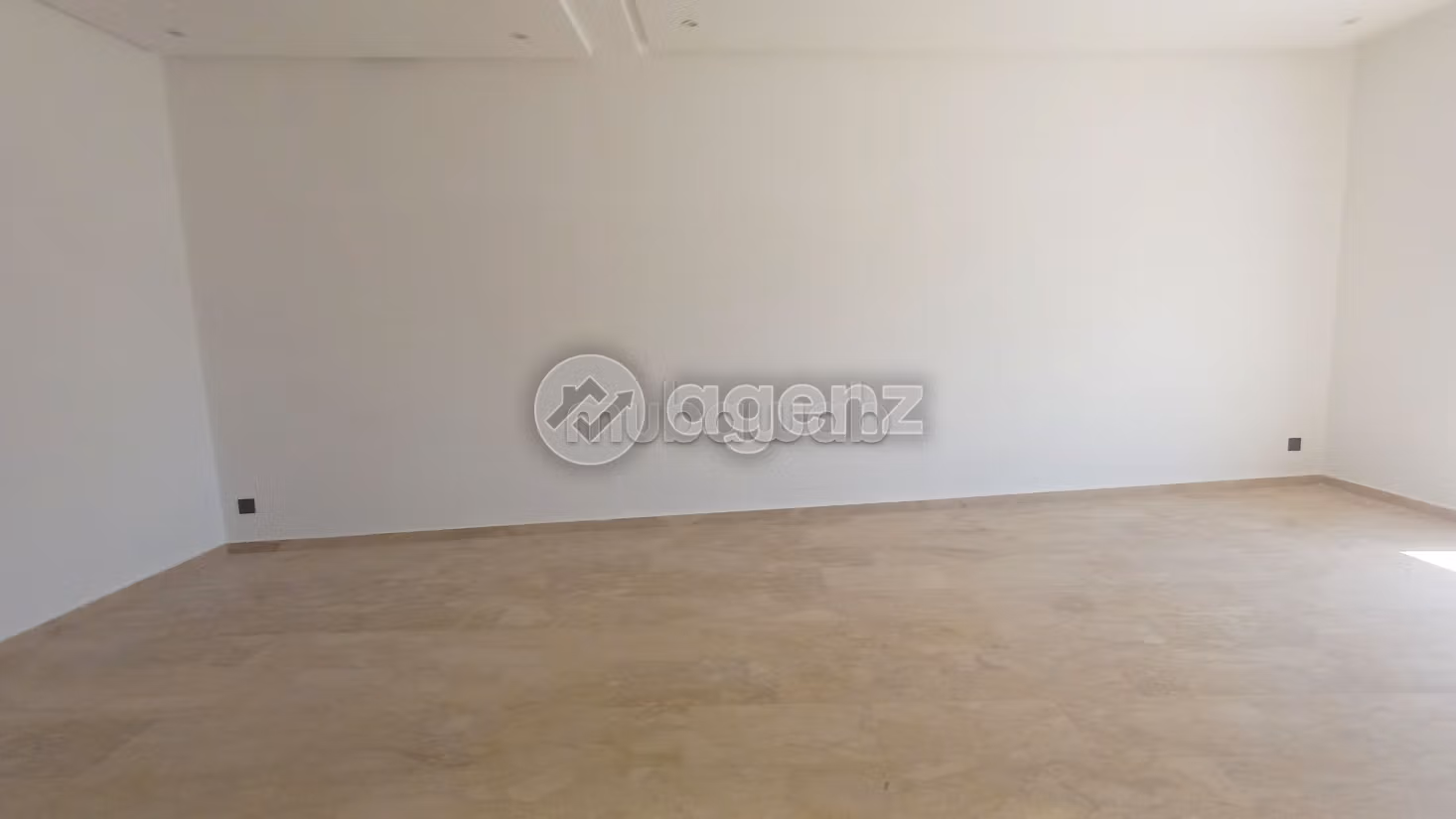Appartamento in vendita 102 m², 2 camere Ziraoui Casablanca