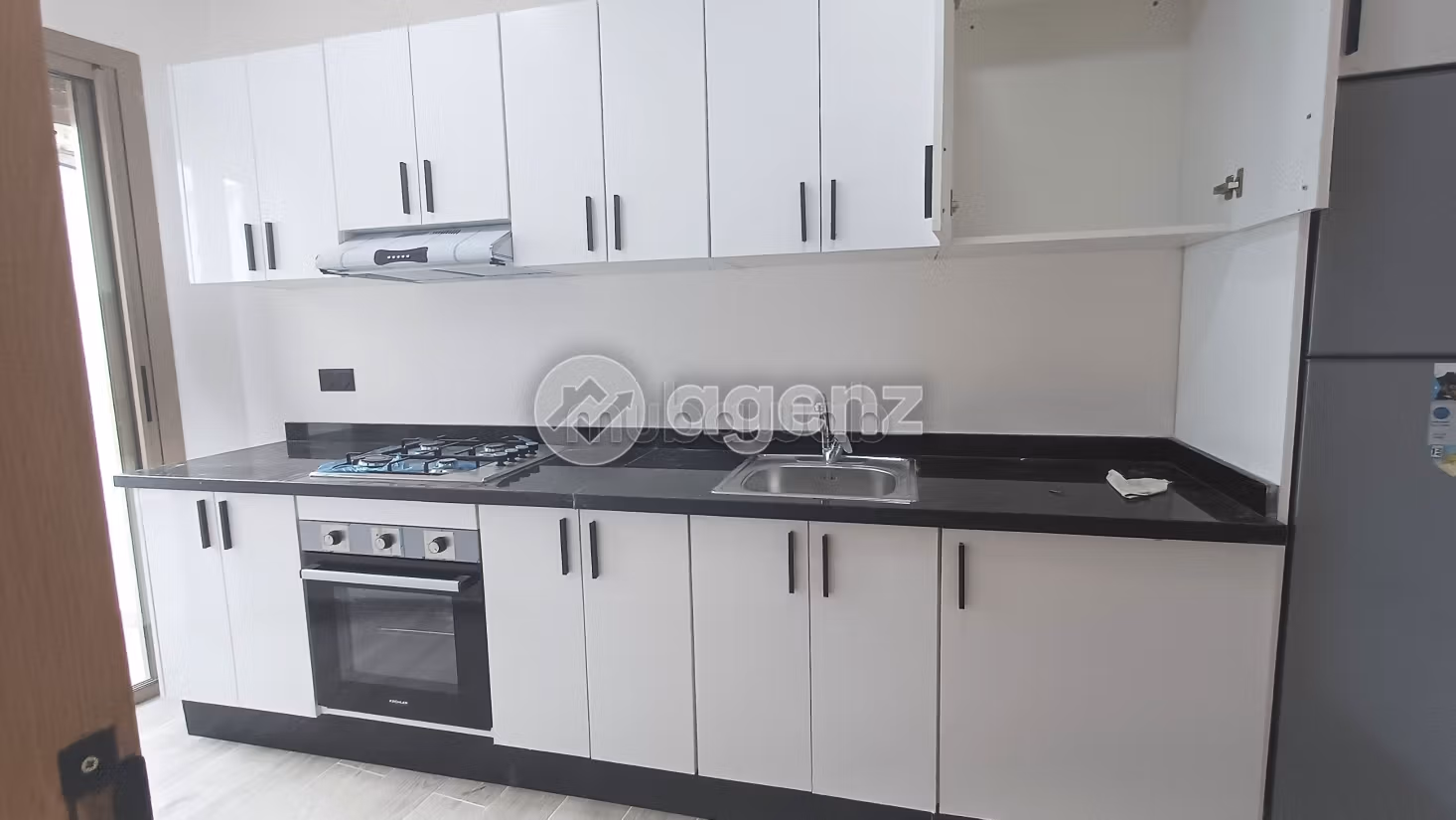 Appartamento in vendita 102 m², 2 camere Ziraoui Casablanca