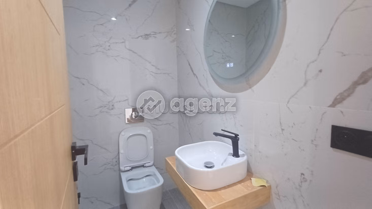 Appartamento in vendita 102 m², 2 camere Ziraoui Casablanca