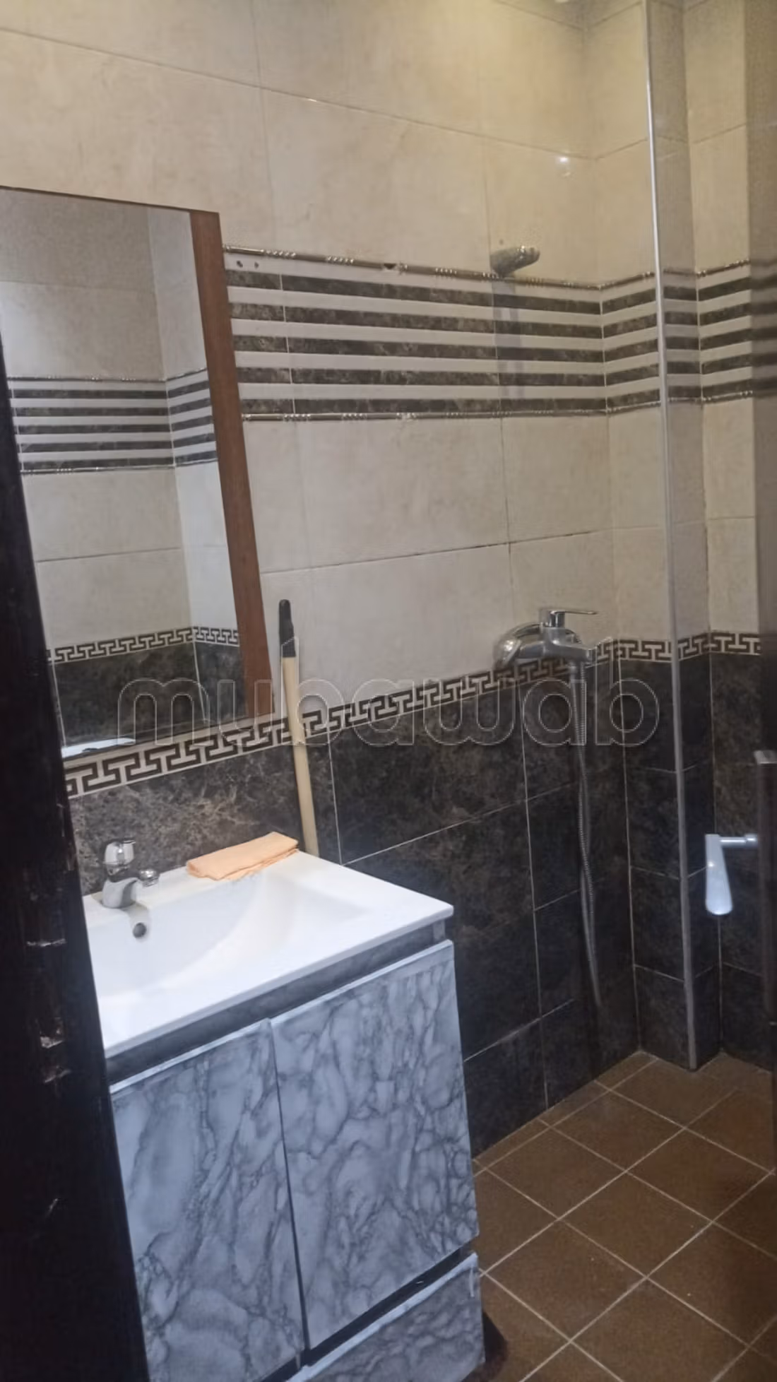 Flat for rent in Moujahidine. 2 rooms. Dressing room