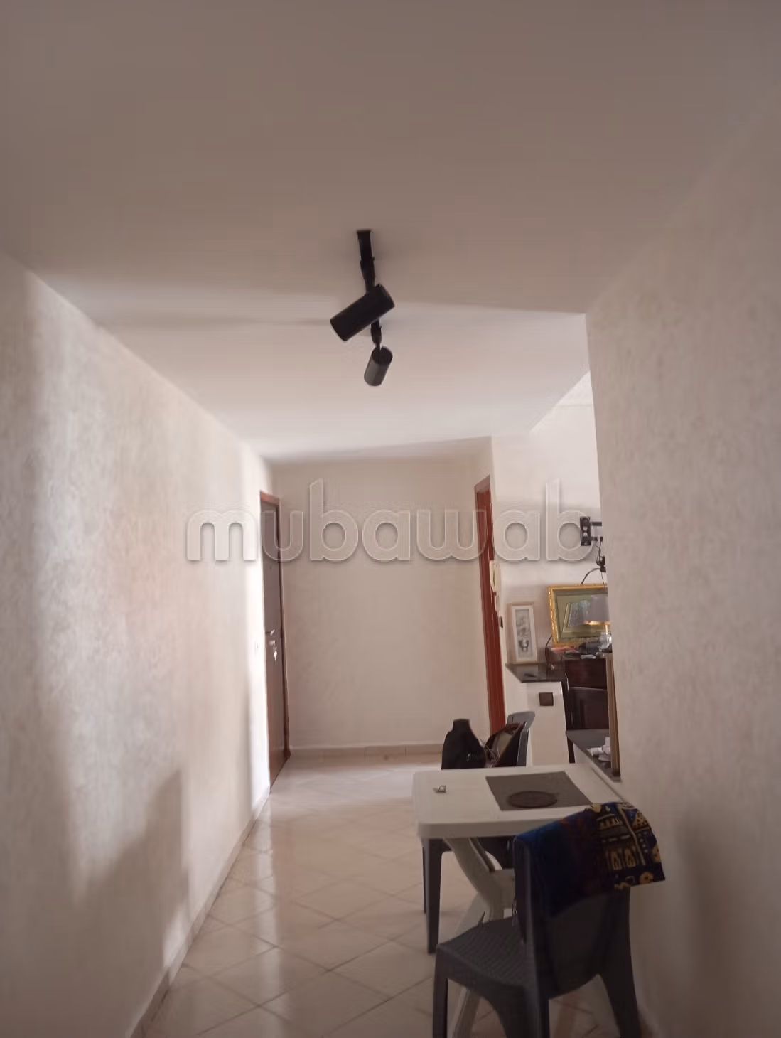 Bel appartement à louer dans le quartier de la paix. 2 grandes pièces. Meublé — 2