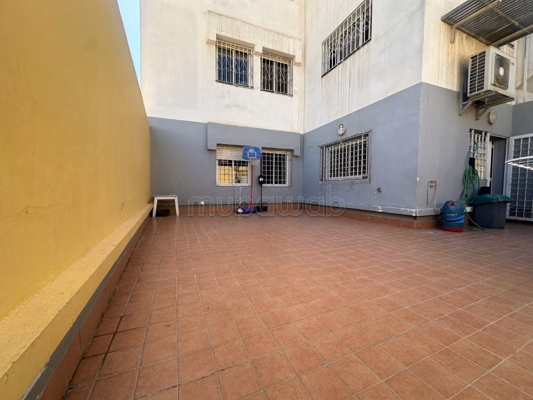 Top appart 3ch vide terrasse
ch du personnel — 2