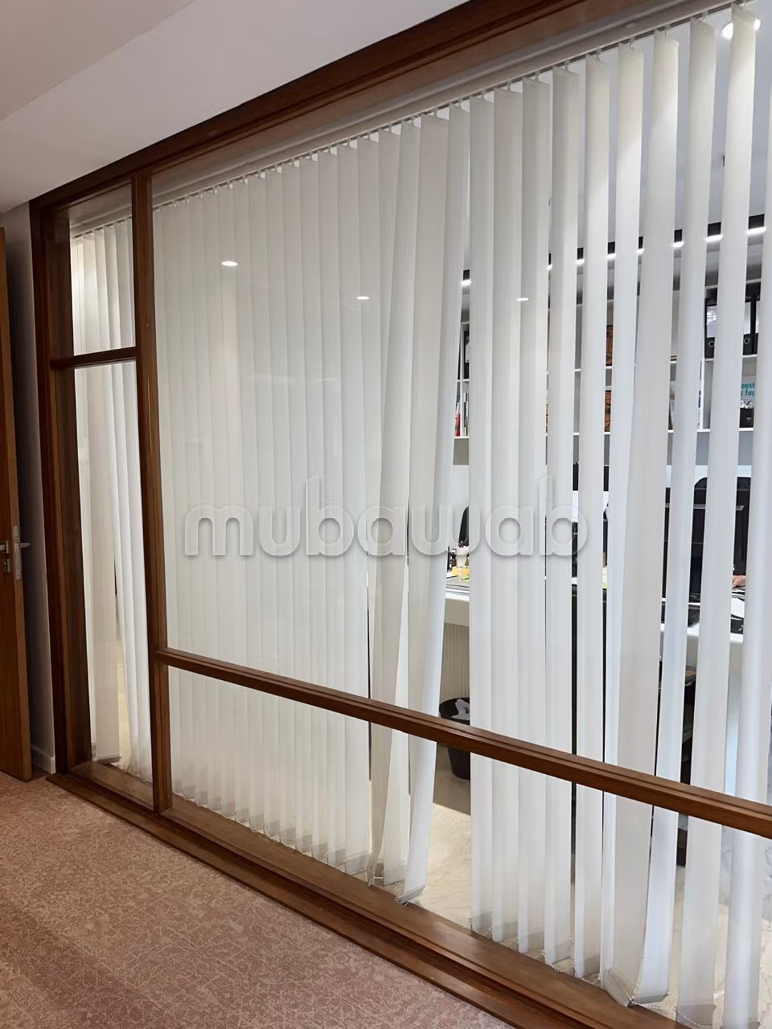 Kantoorverhuur in Oasis. Oppervlakte van 50 m². Groot balkon