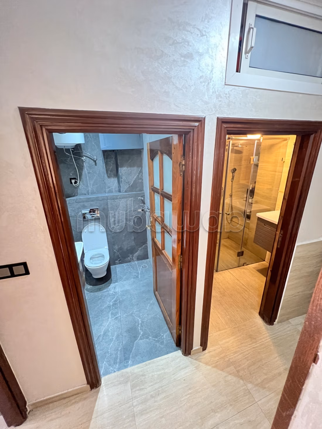 Ongemeubileerd appartement te huur