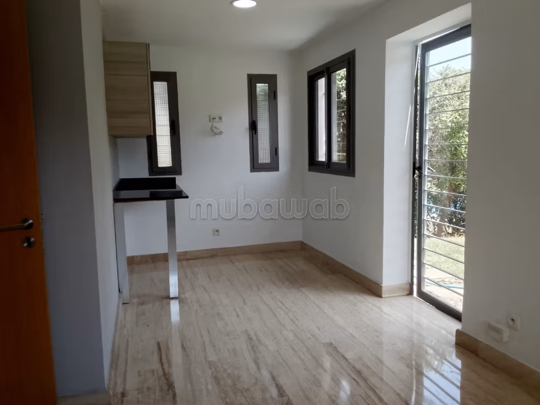 High standing villa for rent in California