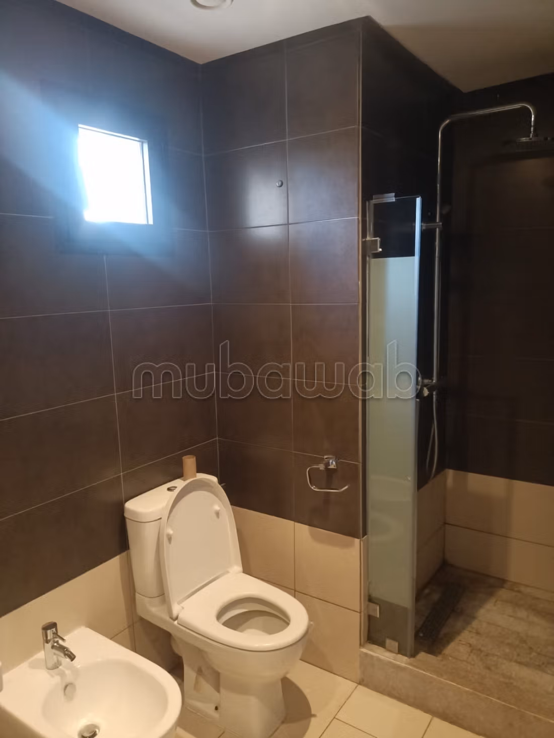 Appartement F1 à louer à Casablanca Finance City. 
Surface totale 119 m². 
Belle terrasse et jardin — 4