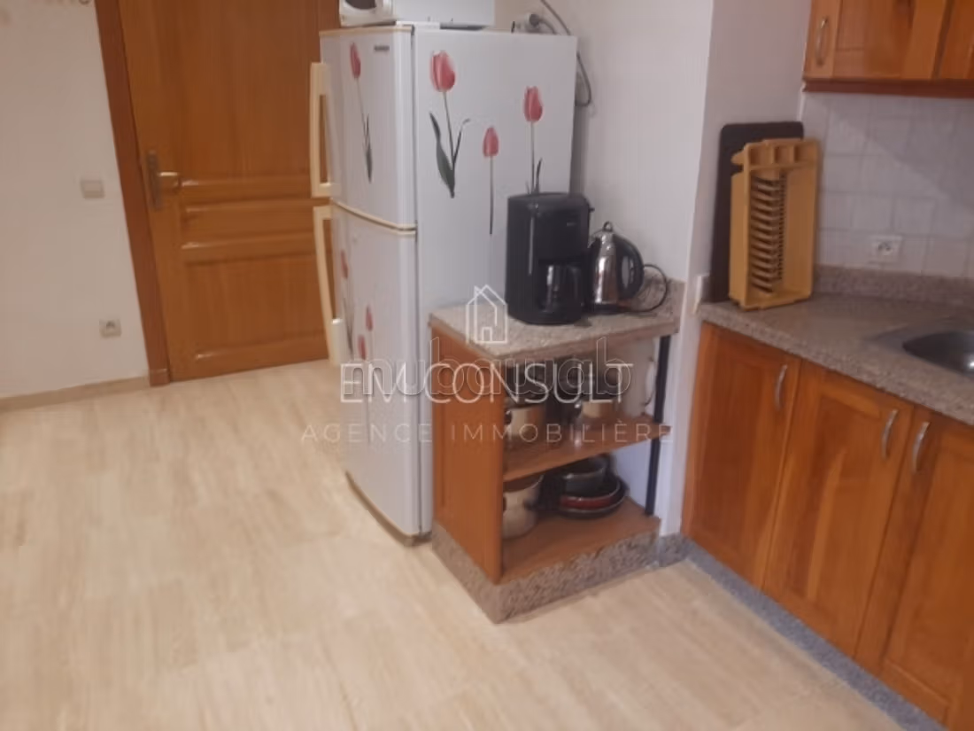 VENTE – Studio vide 54 m² – Guéliz — 2