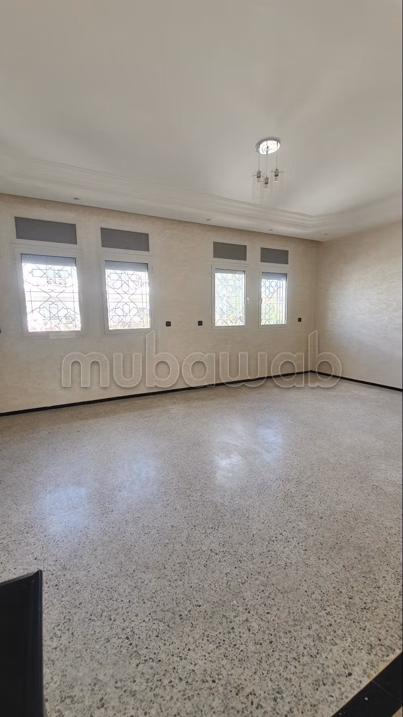 Villa à louer à Cil