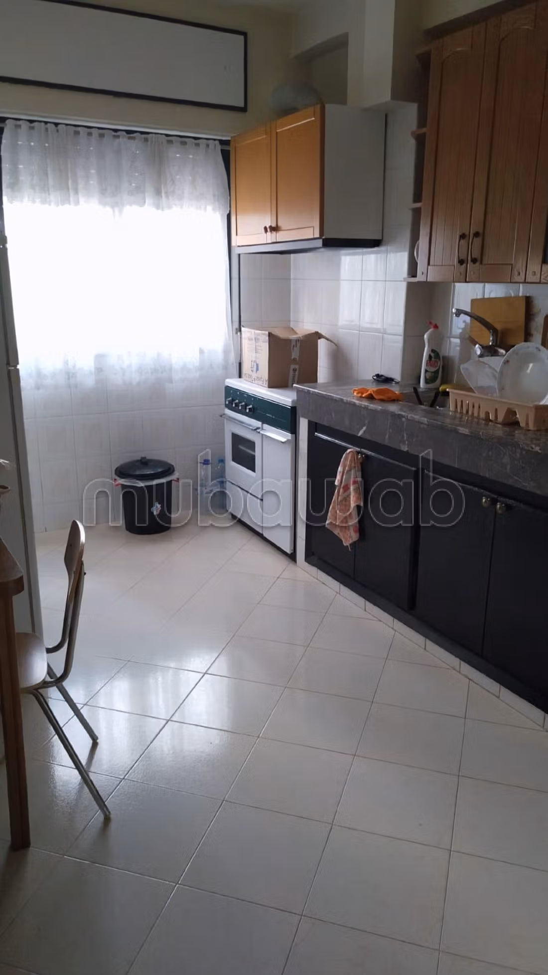 Appartement en excellent état avec place de parkin — 2