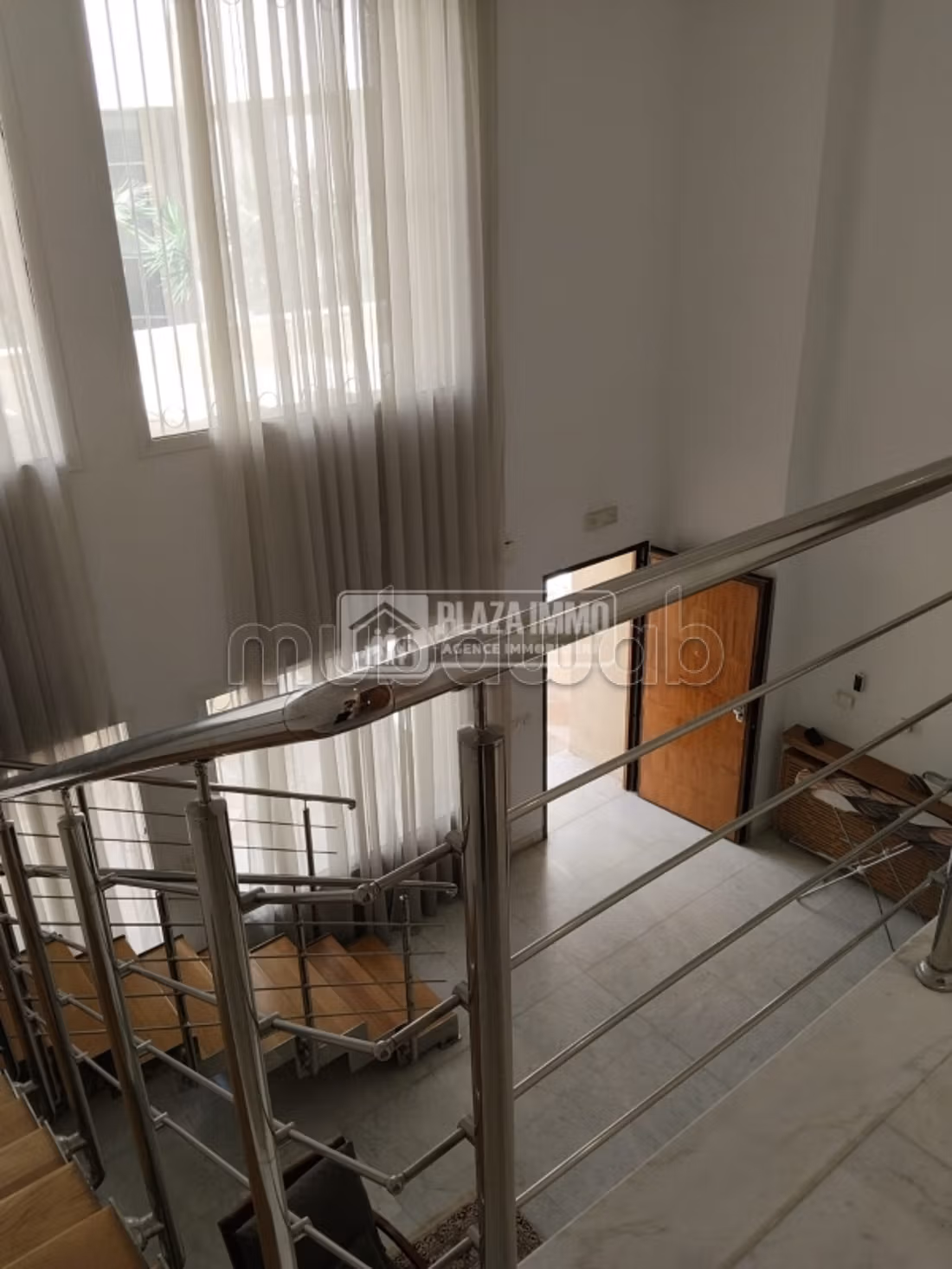 For Rent a Furnished Loft at Lake 2