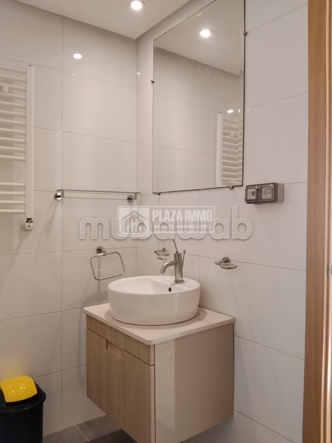 For Rent a Furnished Loft at Lake 2