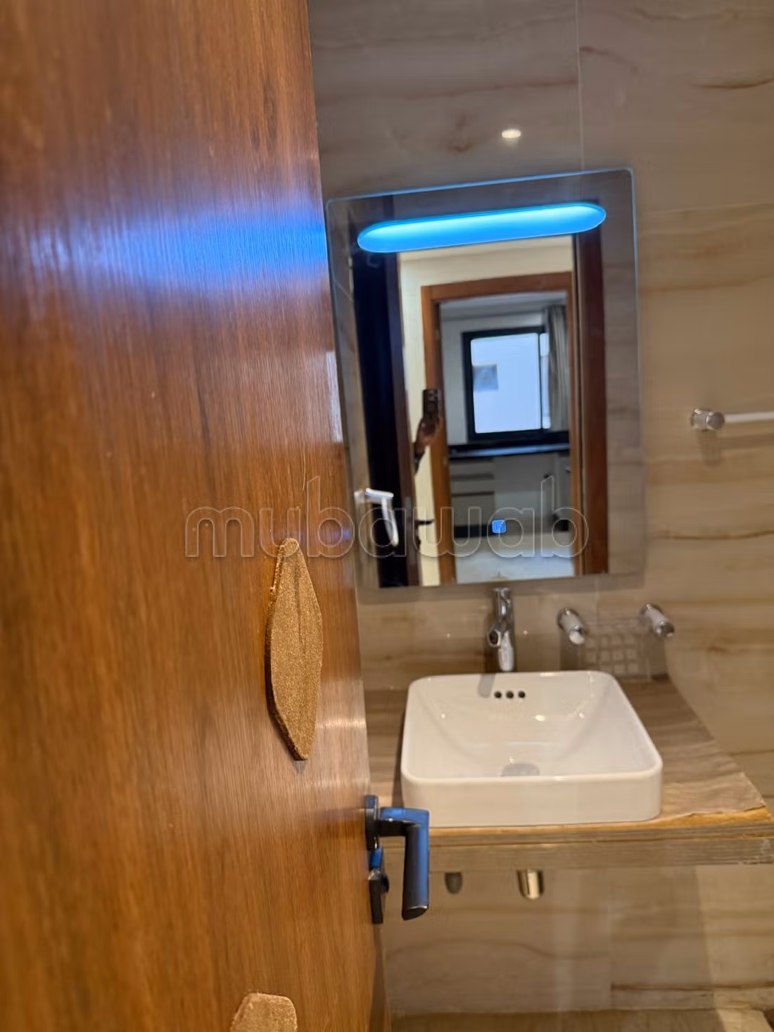 Location d'un appartement à Ain Mezouar. 2 chambres agréables. Service de concierge et climatisation — 5