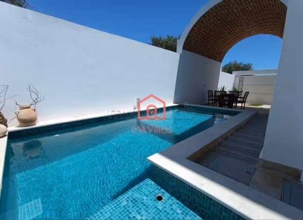 Villa en S4 avec piscine située à Hammamet Nord