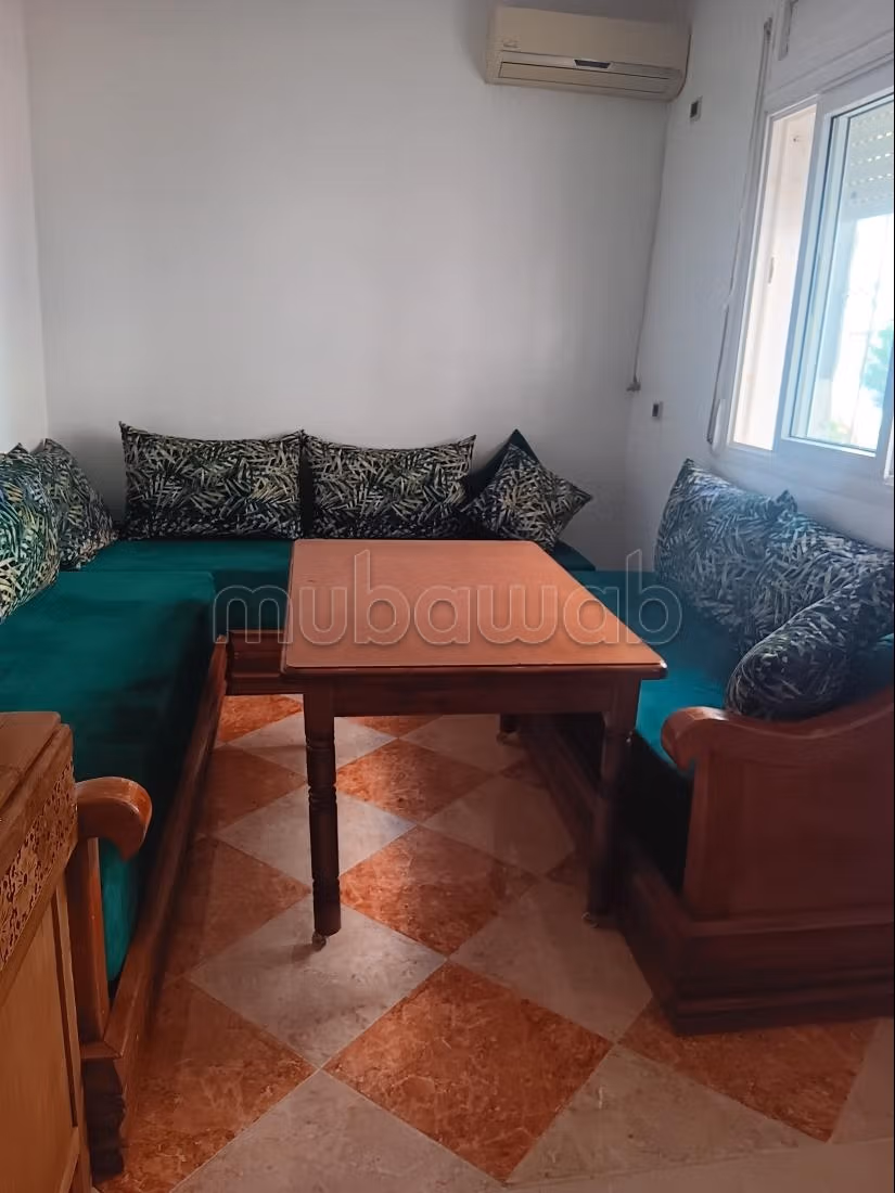 Bel appartement en location à Hay el matar. 2 chambres agréables. Meublé