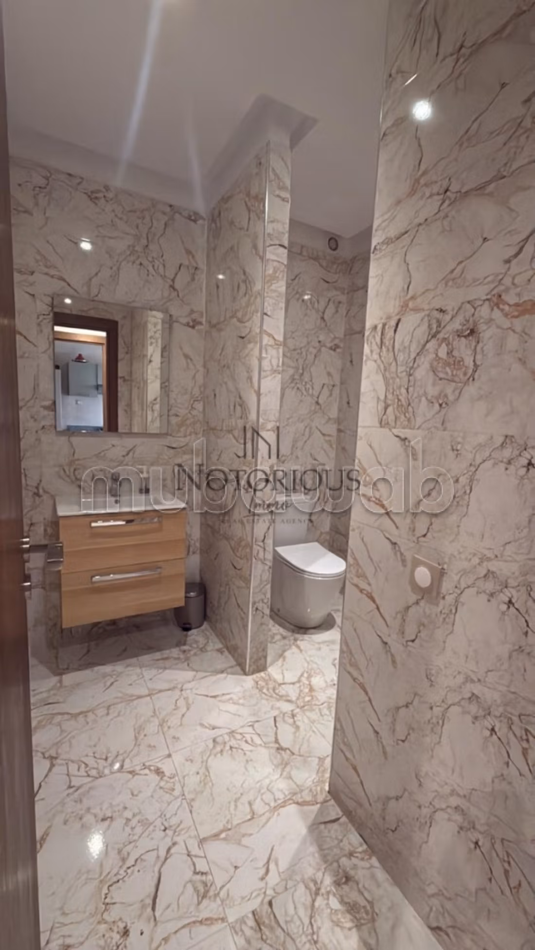Appartement à louer ou à vendre — 4