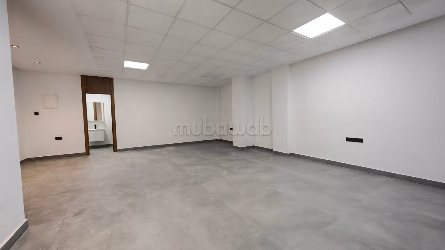 Bureau Neuf 51 m², Cœur Professionnel Ferme Bretonne, CFC & Zenith à 2 min