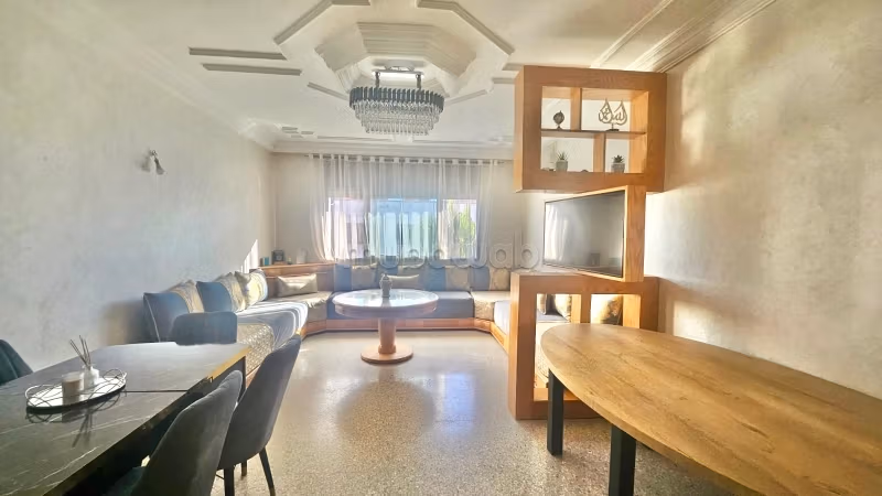 Louez cet appartement à Agdal. 3 grandes pièces. Bien meublé
