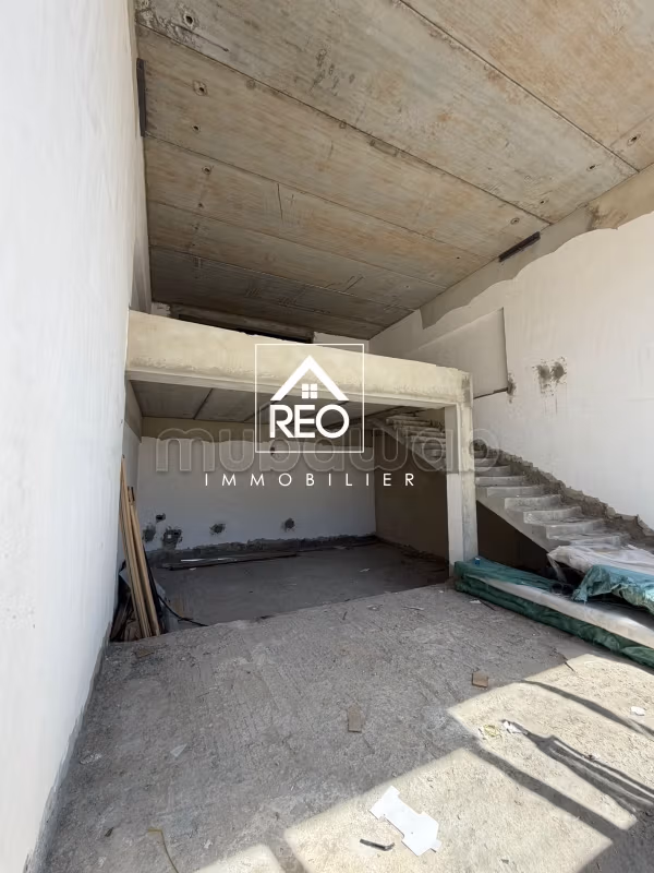 For Rent: A commercial space in Soukra