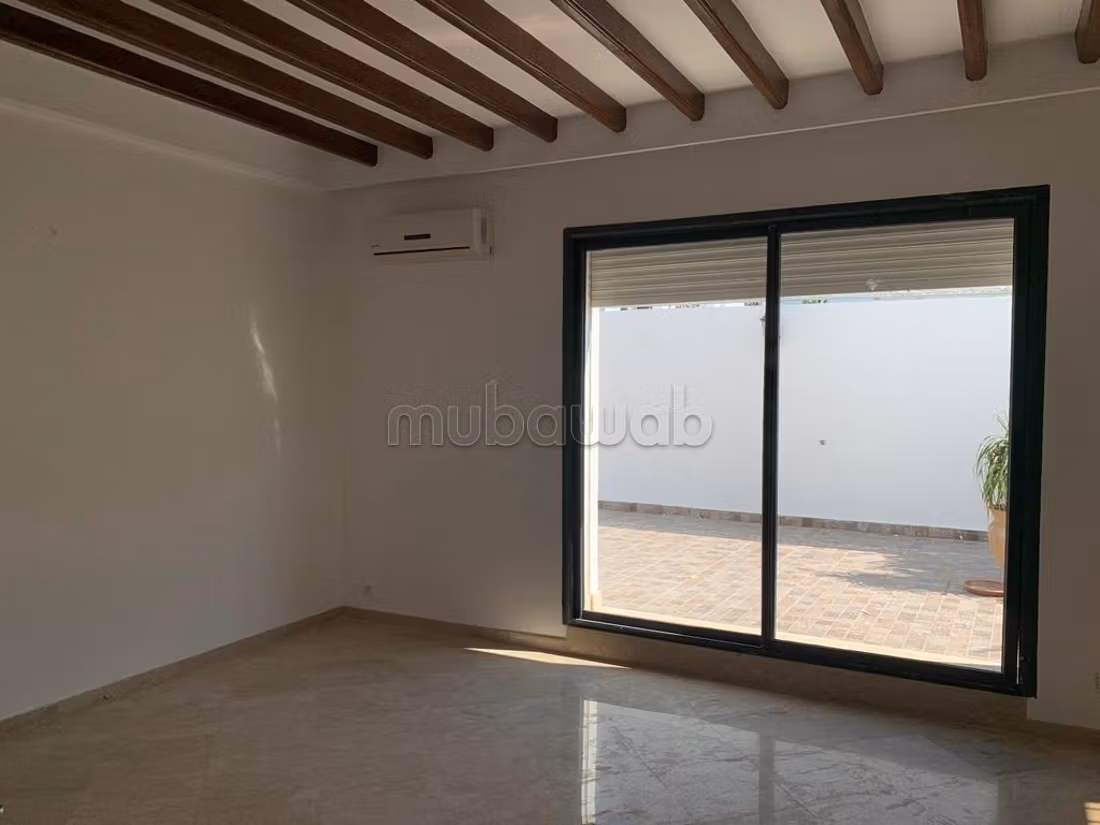 Belle villa en location vide, au rdv charme et caractère a n... - Več