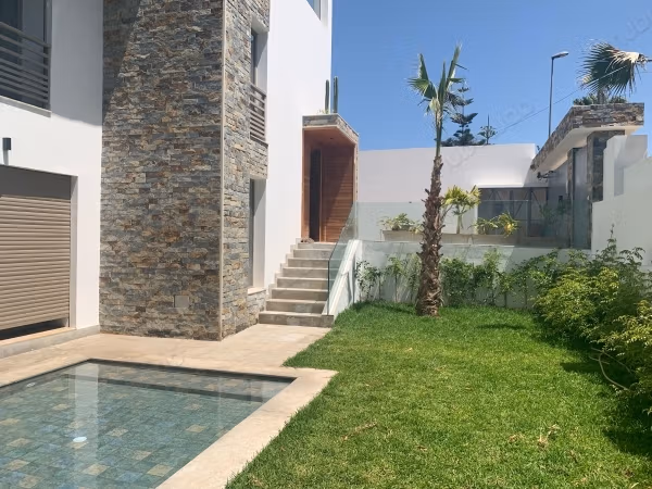 Bella villa in affitto, con charme e carattere da non perdere