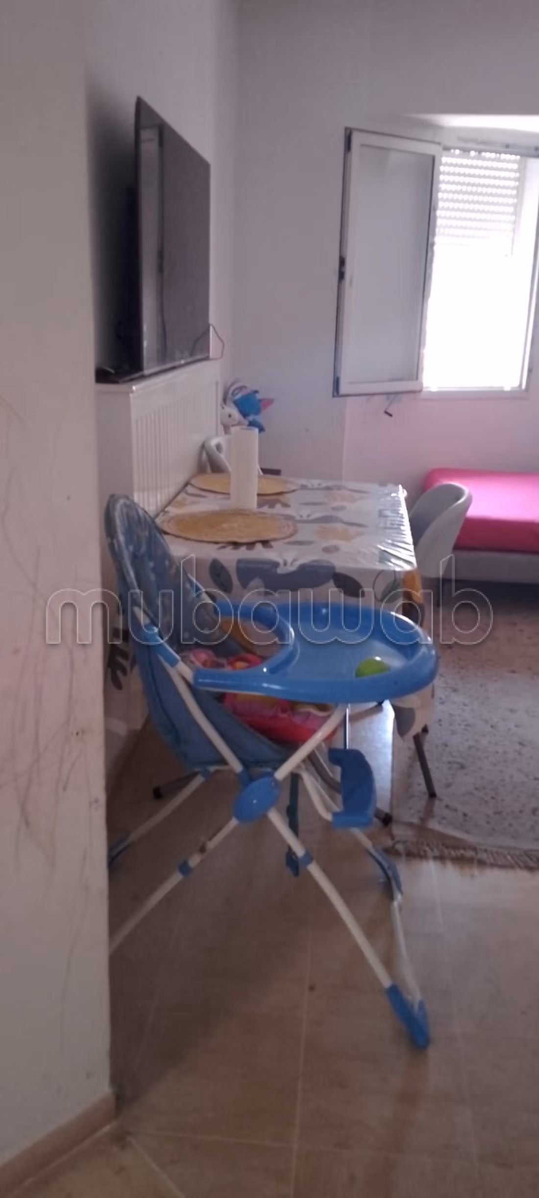 Appartement coquet situé en plein centre ville, en face de l'hôtel El Mechtel,