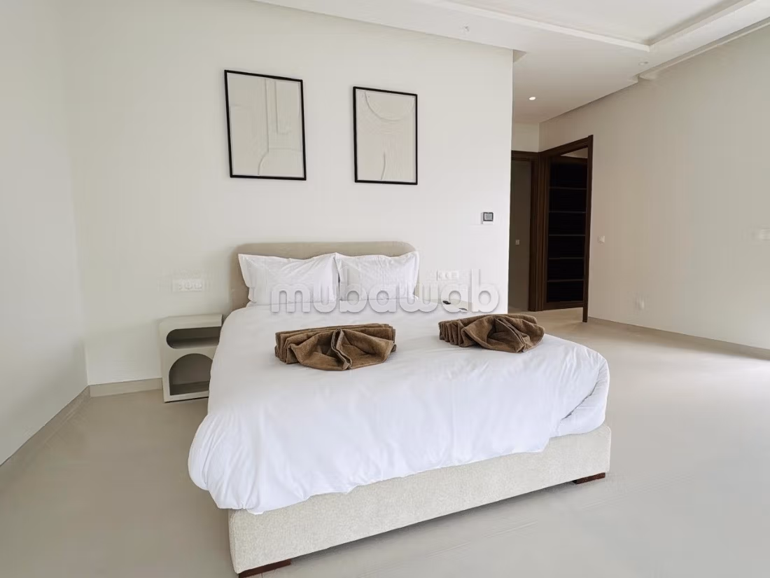 Somptueuse maison à vendre à Route de l'Ourika.
Surface totale 326 m².
Meublé